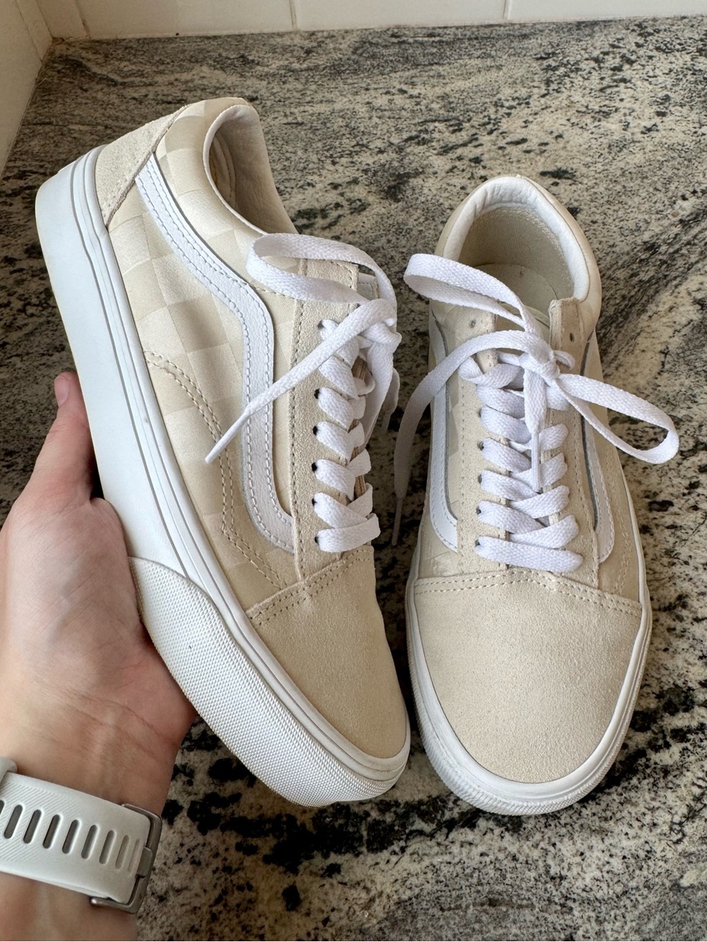 Vans Old Skool Checkerboard Satin Suede in Turtledove Beige. W 8. EUC.